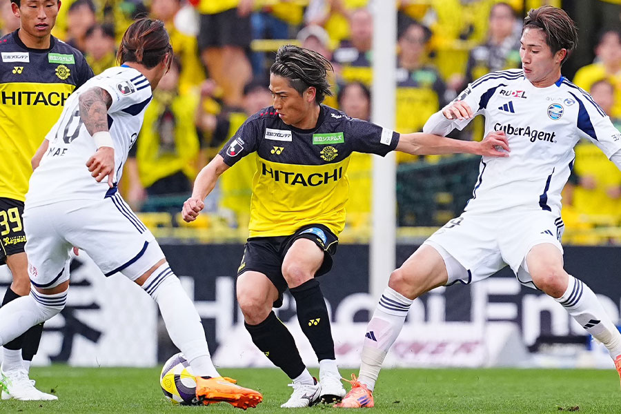 中心選手として活躍をした小泉佳穂【写真：荒川祐史】