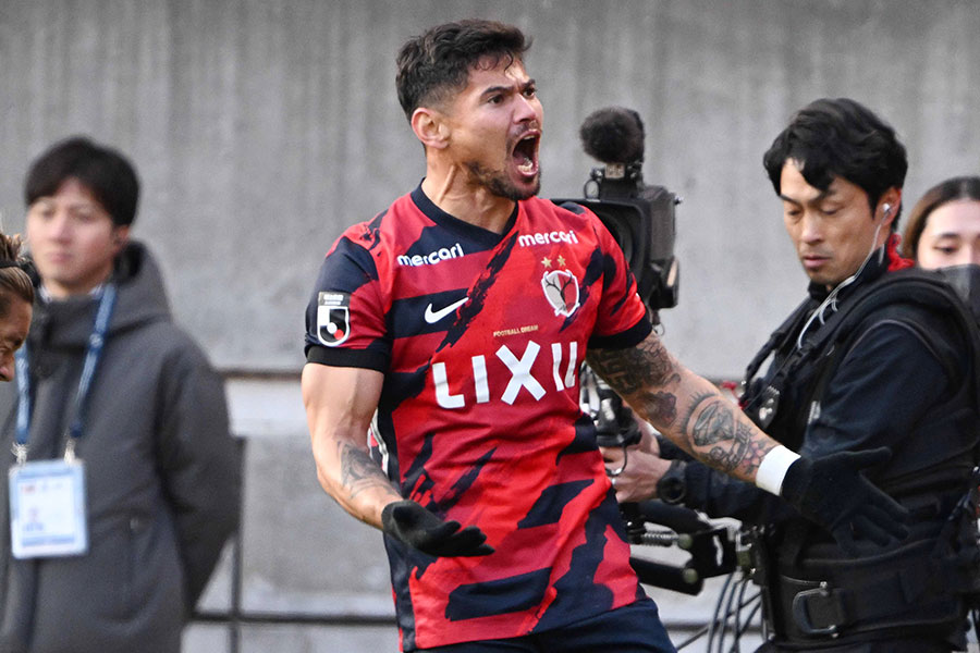 鹿島アントラーズのレオ・セアラがJ1得点王に【写真:徳原隆元】