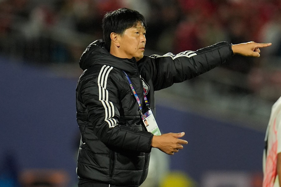 直近でU-20日本代表を率いていた船越優蔵監督【写真：AP/アフロ】