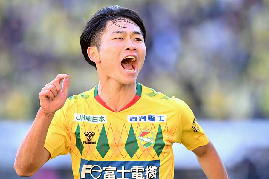 貴重な同点弾を決めた千葉の姫野誠【写真：徳原隆元】