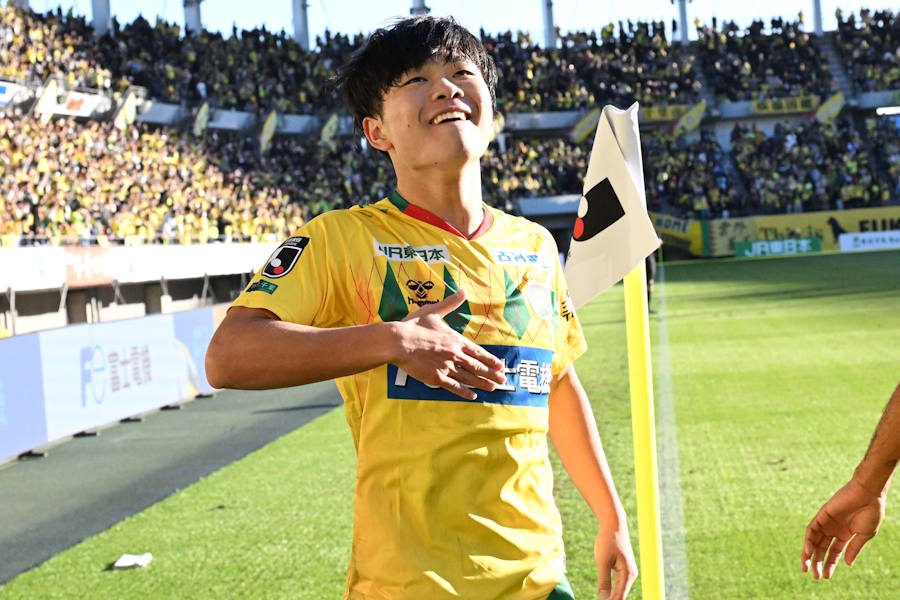 同点弾を決めた千葉の姫野誠【写真：徳原隆元】