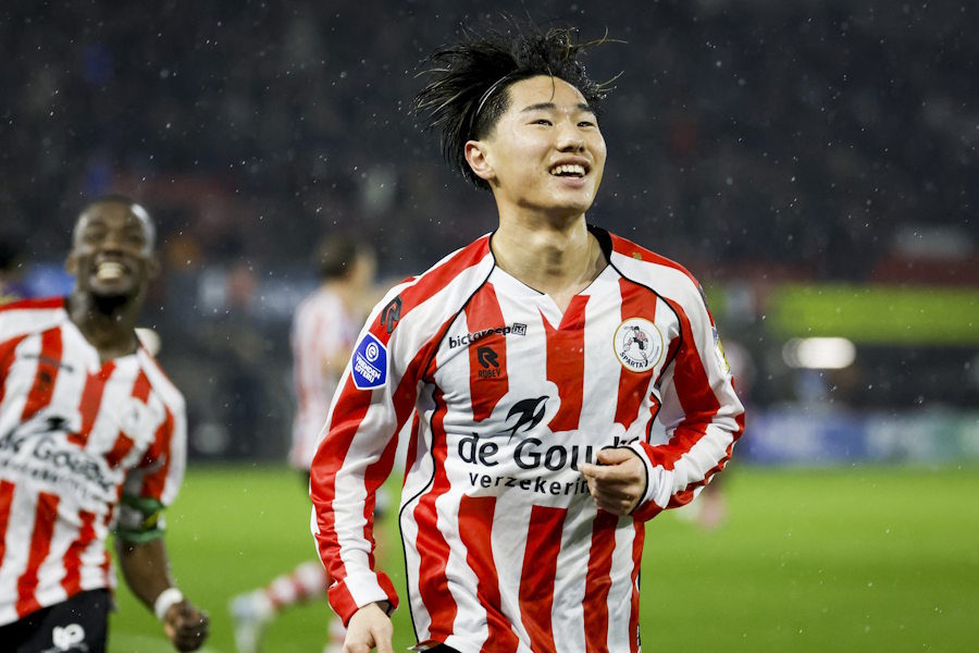 スパルタ・ロッテルダムの三戸舜介【写真：ANP Photo/アフロ】