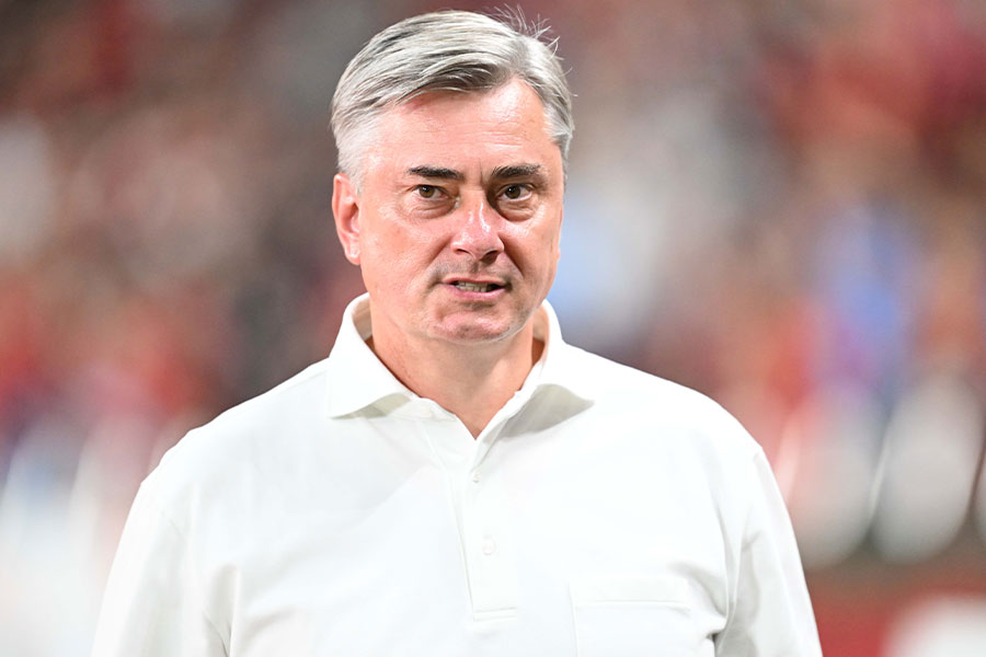 マチェイ・スコルジャ監督の続投が決定【写真:徳原隆元】