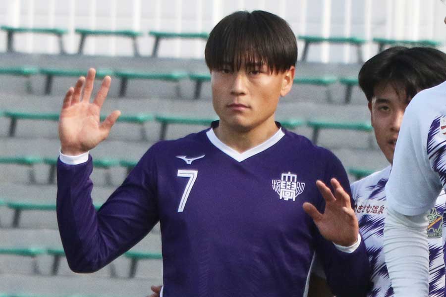 明治大学の真鍋隼虎【写真:安藤隆人】