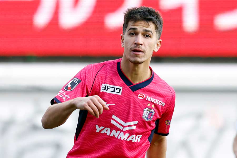 C大阪退団濃厚のヴィトール・ブエノ【写真：アフロ】