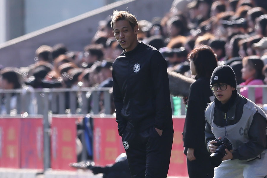 本田圭佑がシンガポールのFCジュロンに加入【写真:柳瀬心祐】