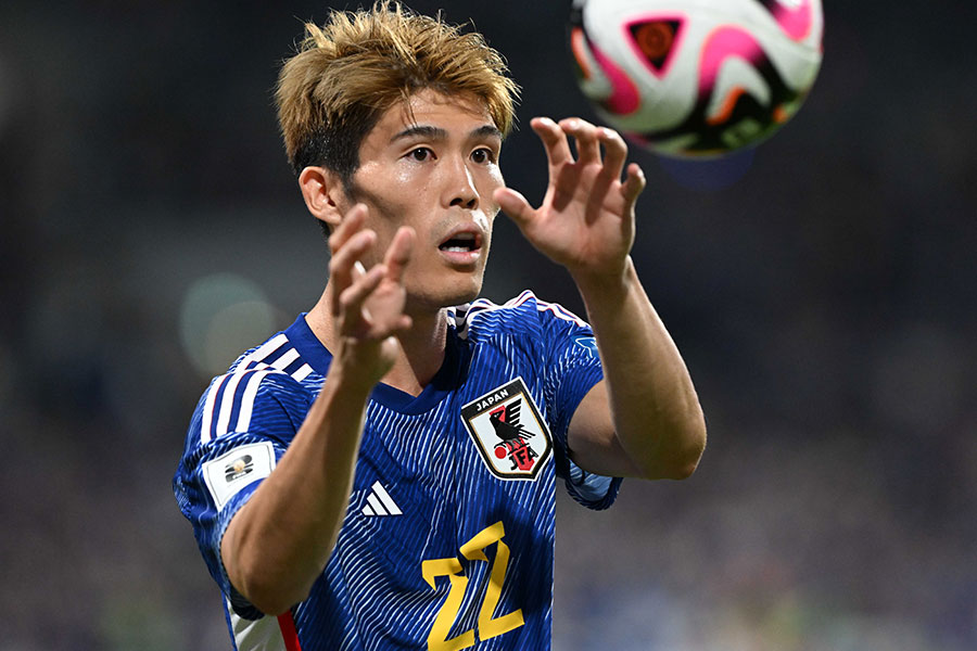 アヤックスが冨安健洋の加入を発表した【写真：徳原隆元】