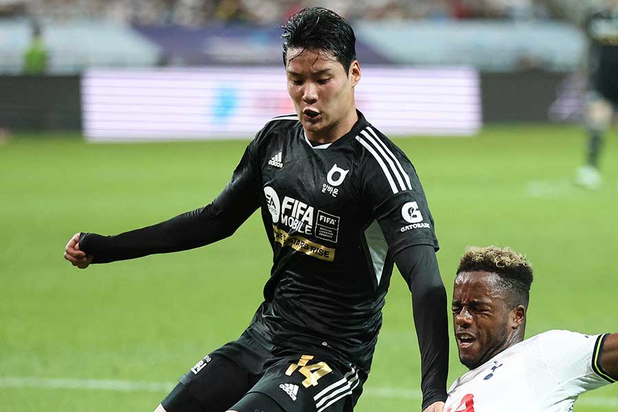 清水移籍が報じられたパク・スンウク【写真:ロイター/アフロ】