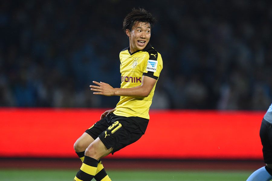 かつてドルトムントでプレーをした丸岡満【写真：望月仁/アフロ】