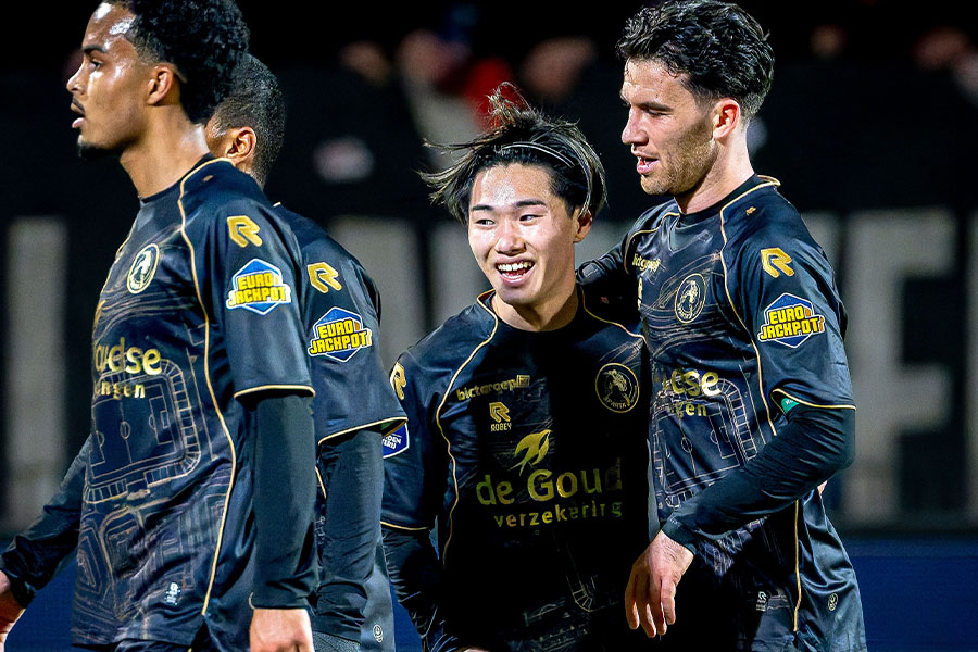 三戸舜介がカップ戦で2ゴール1アシストの活躍【写真:REX/アフロ】