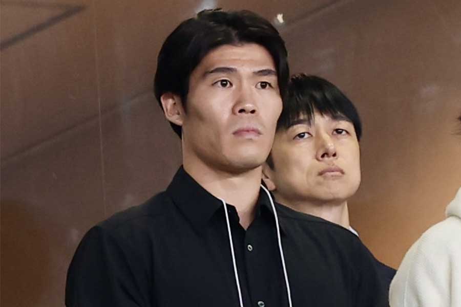 アヤックスに加入した冨安健洋【写真：産経新聞社】