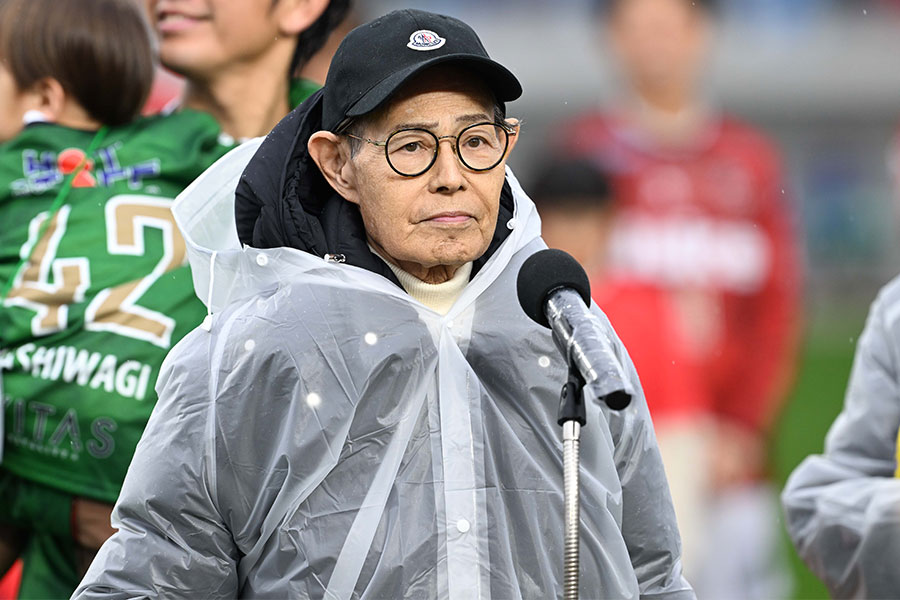 スタジアムに来場した加藤茶さん【写真：徳原隆元】