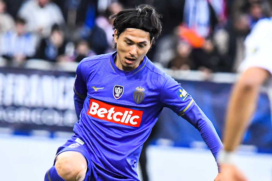 モナコの南野拓実【写真：PsnewZ/アフロ】