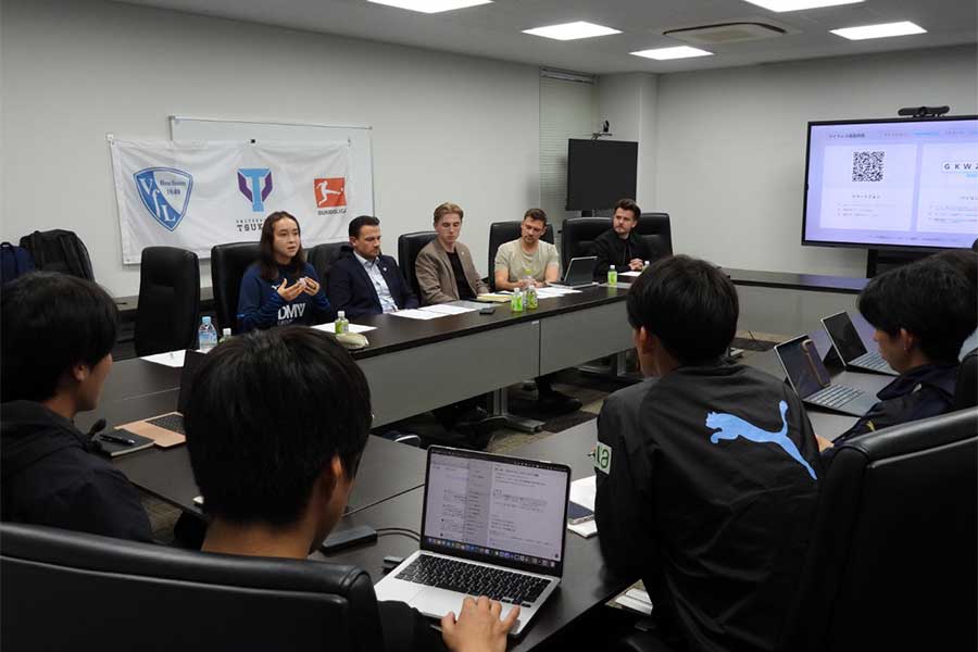 ボーフムが筑波大学を訪問した時の様子【写真：FOOTBALL ZONE編集部】