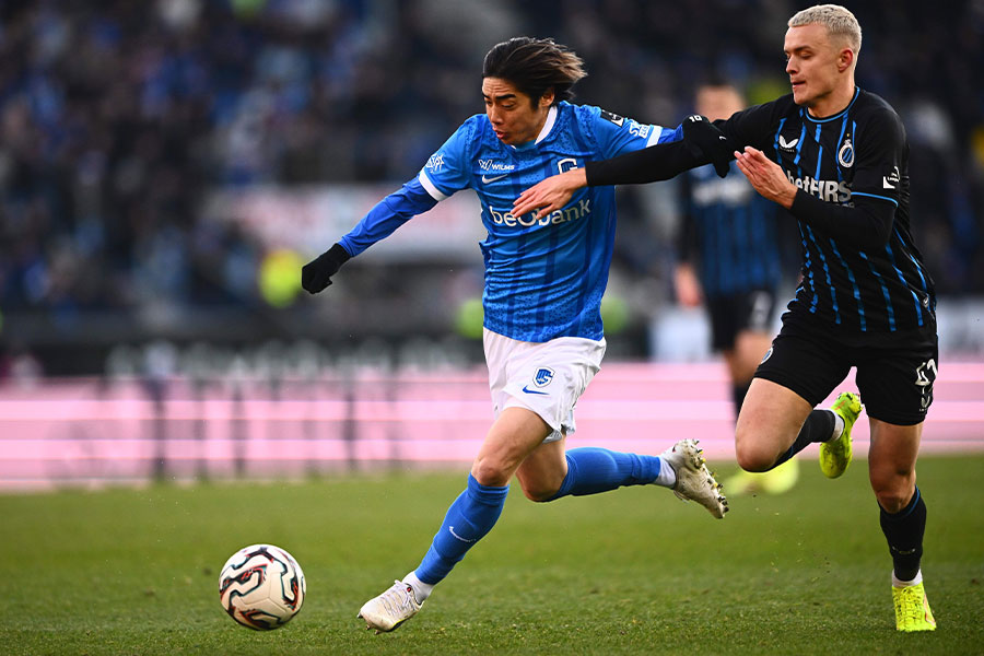 伊東純也がクラブ・ブルージュ戦でゴールを決めた【写真：PsnewZ/アフロ】