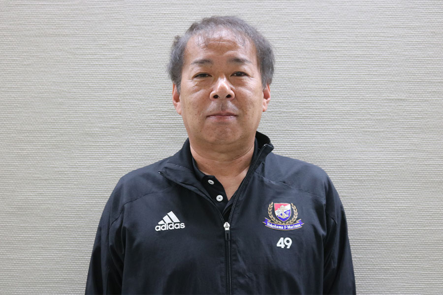 フトゥーロ設立に関わり、現在はコーチを務める小山良隆氏【写真：FOOTBALL ZONE編集部】