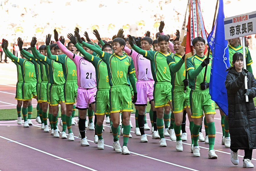 帝京長岡が5得点で1回戦を突破した【写真：徳原隆元】
