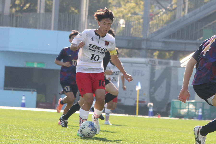 10番のエースとしてチームを引っ張った青木嘉宏【写真：安藤隆人】