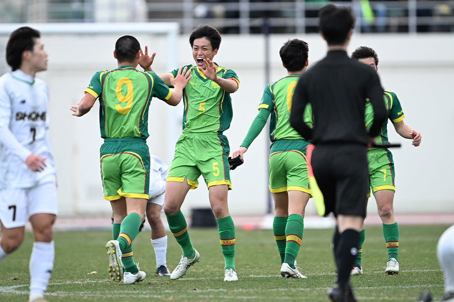 ベスト8に駒を進めた帝京長岡【写真：徳原隆元】