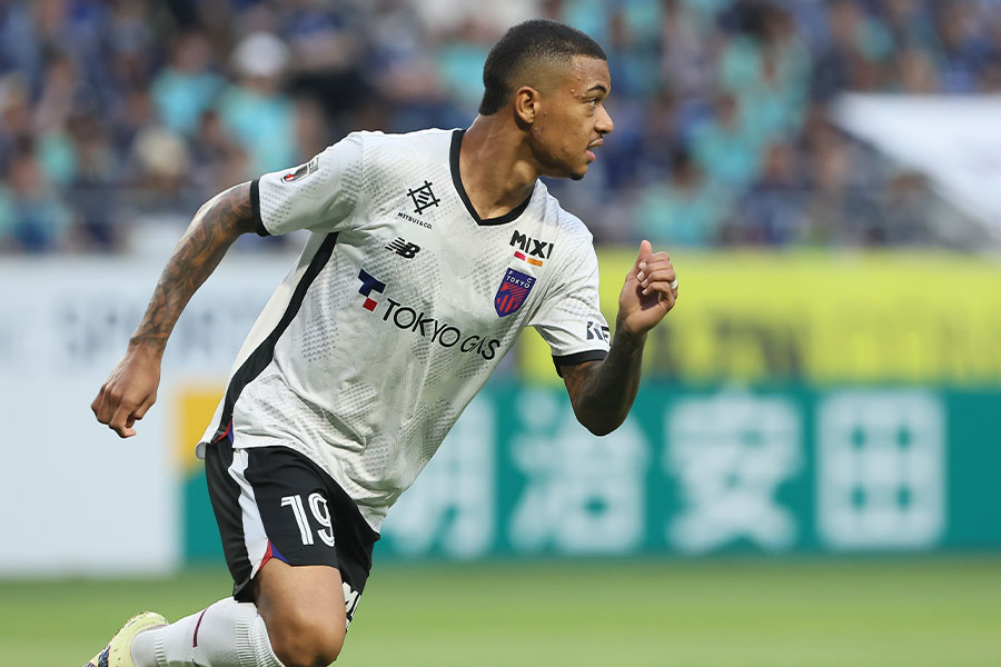 マルセロ・ヒアンが完全移籍で加入【写真:柳瀬心祐】