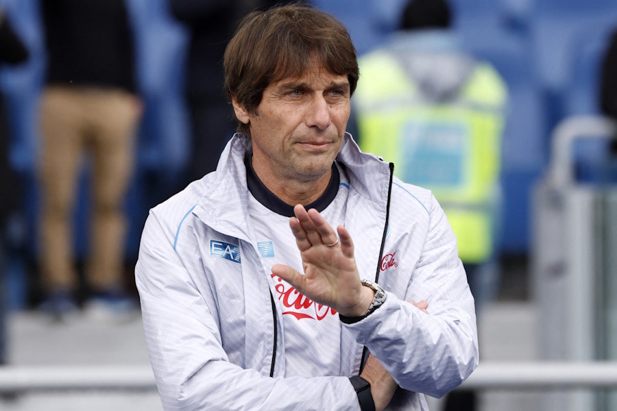 ナポリのアントニオ・コンテ監督【写真:ロイター】