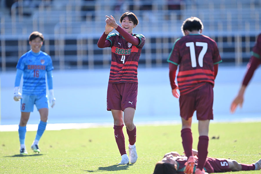 187センチで足元の技術も備える尚志の松澤琉真【写真：徳原隆元】