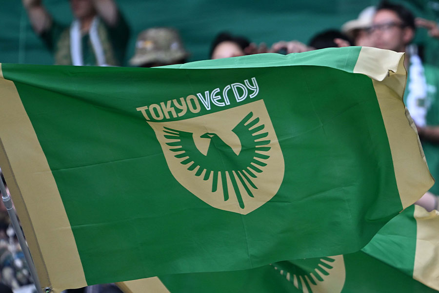 東京ヴェルディの新ユニフォームがお披露目された【写真：徳原隆元】