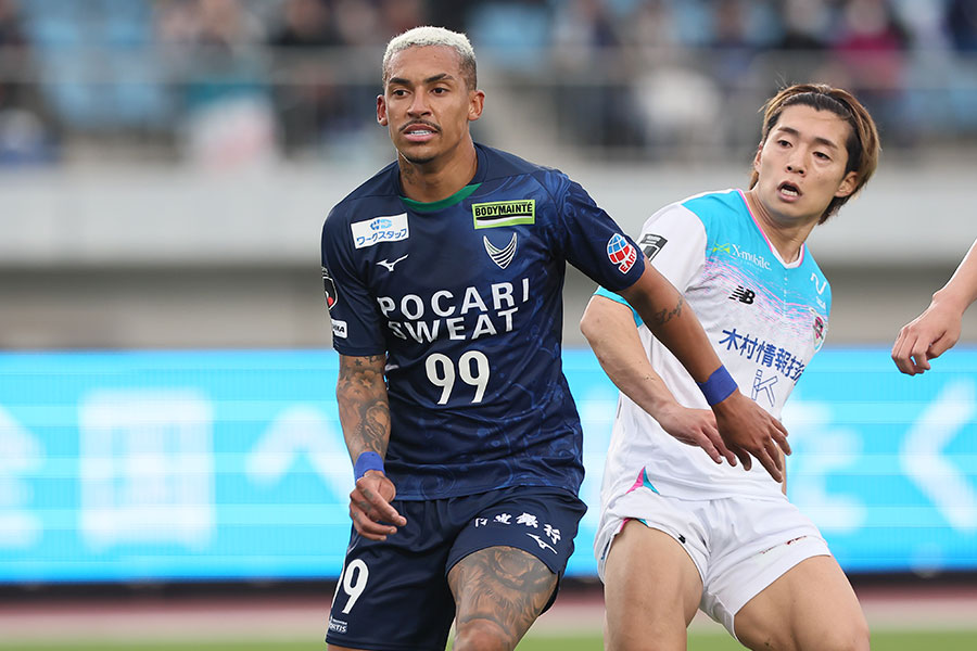 ルーカス・バルセロスが背番号を変更【写真：柳瀬心祐】