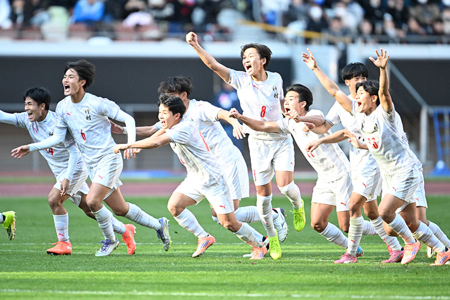 神村学園と尚志の準決勝はPK戦で決着【写真：徳原隆元】