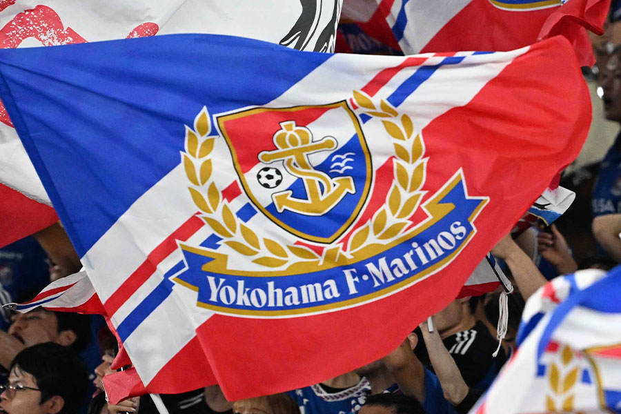 横浜FMが新ユニフォームを発表した【写真：徳原隆元】