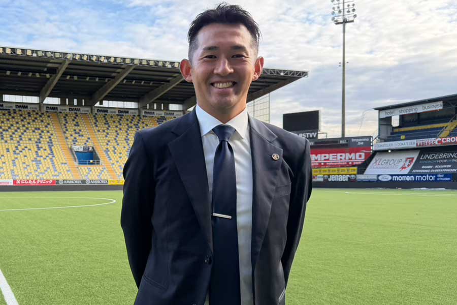 STVVのスポンサー・マルハン社員の赤尾勝さん【写真：FOOTBALL ZONE編集部】