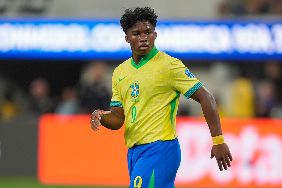 リヨンで即ゴールを決めたエンドリッキ【写真：AP/アフロ】