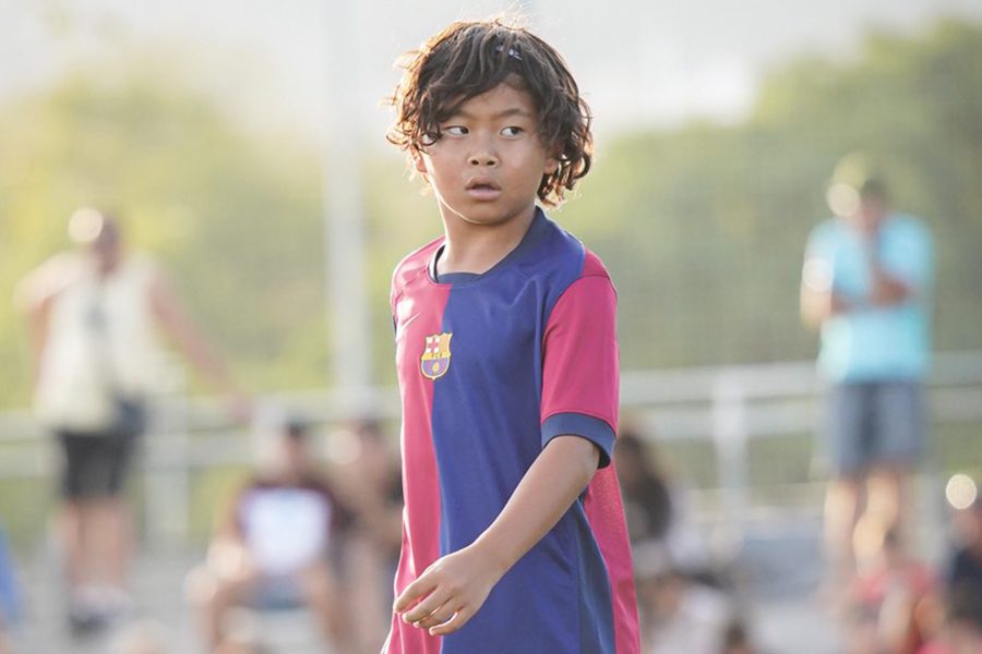 バルセロナ下部組織でプレーする西山芯太くん【写真：本人提供】