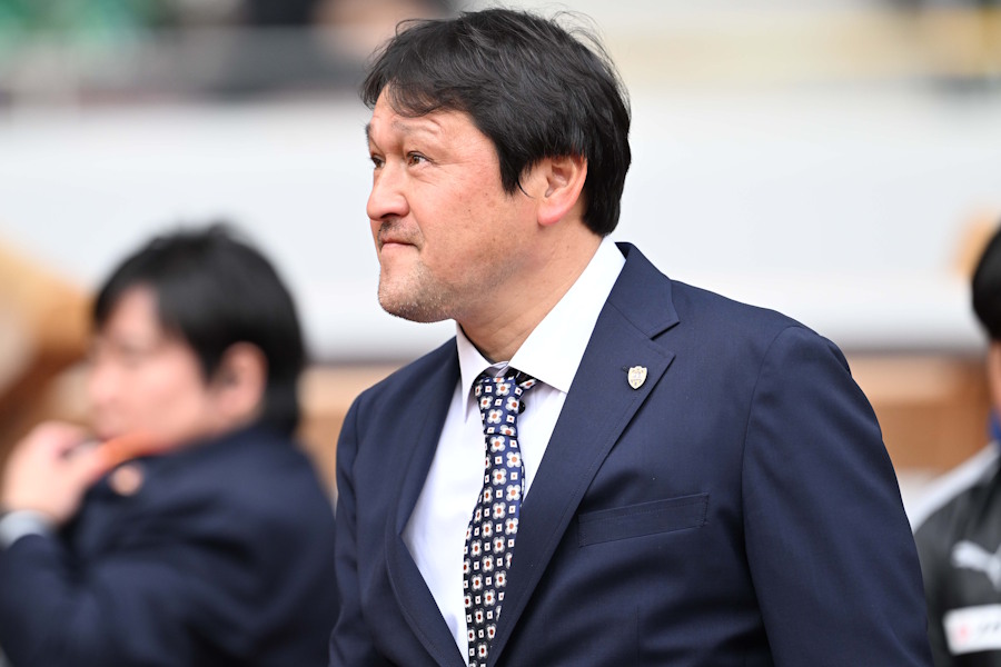 今季からヴィッセル神戸に入団した秋葉コーチ【写真：徳原隆元】