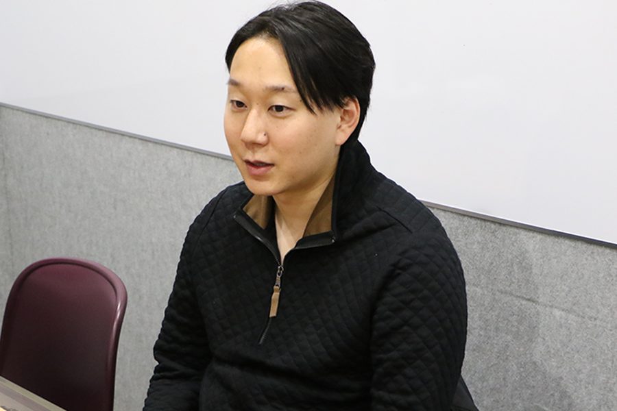 インタビューに応じた井手ウィリアム航輔【写真：FOOTBALL ZONE編集部】