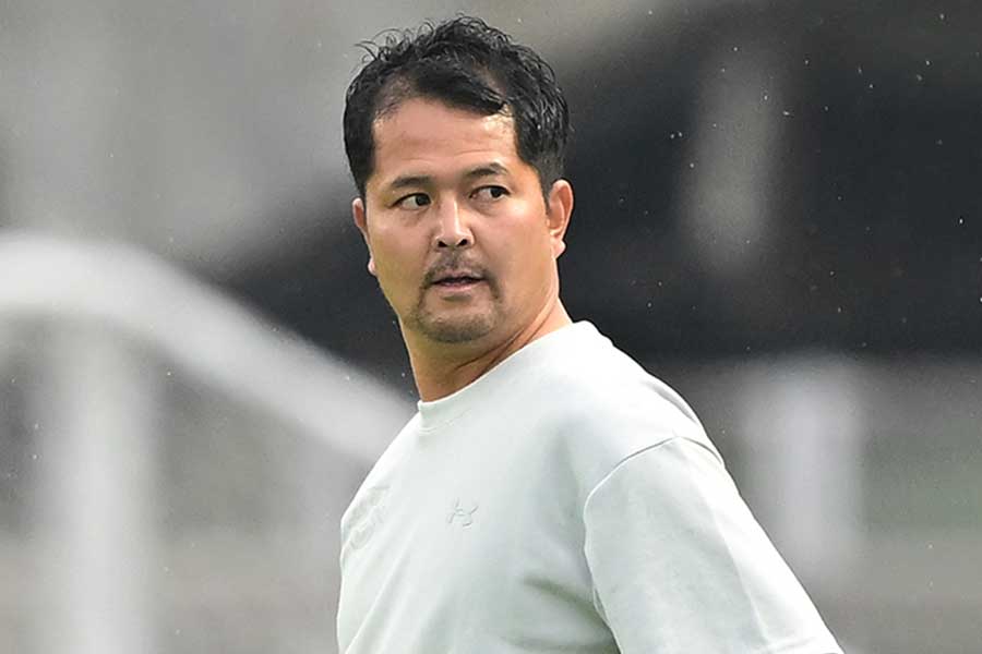 RB大宮アルディージャの宮沢悠生監督【写真：アフロスポーツ】