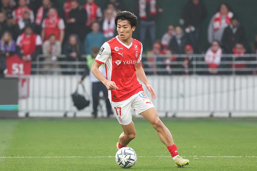 スタッド・ランスの中村敬斗【写真：PsnewZ/アフロ】