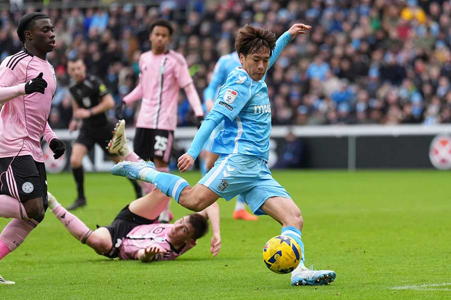 イングランドチャンピオンシップ第27節に出場した坂元達裕【写真：REX/アフロ】