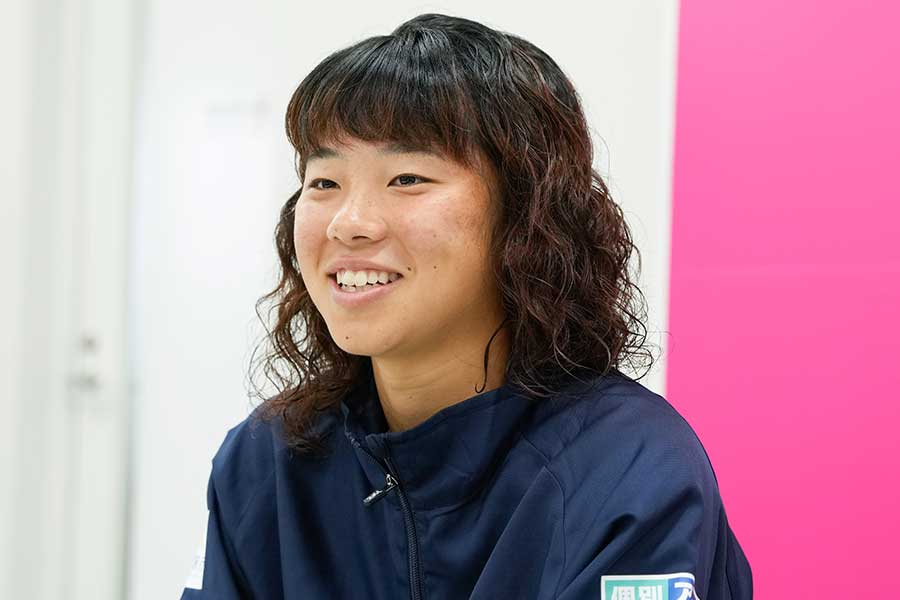 インタビューに応じた白垣うの【写真：増田美咲】