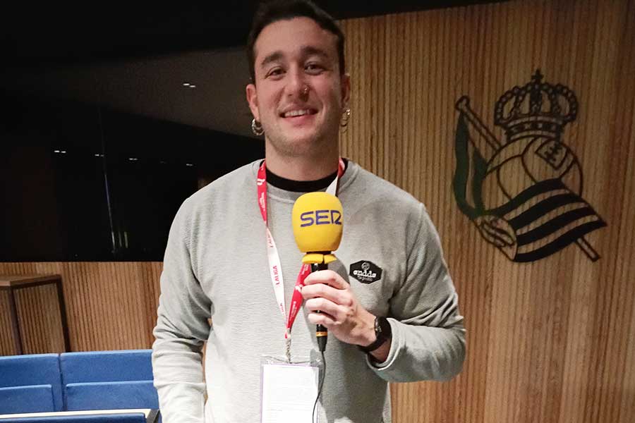 『カデナ・セル』のウナイ・カンテロ記者【写真:高橋智行】