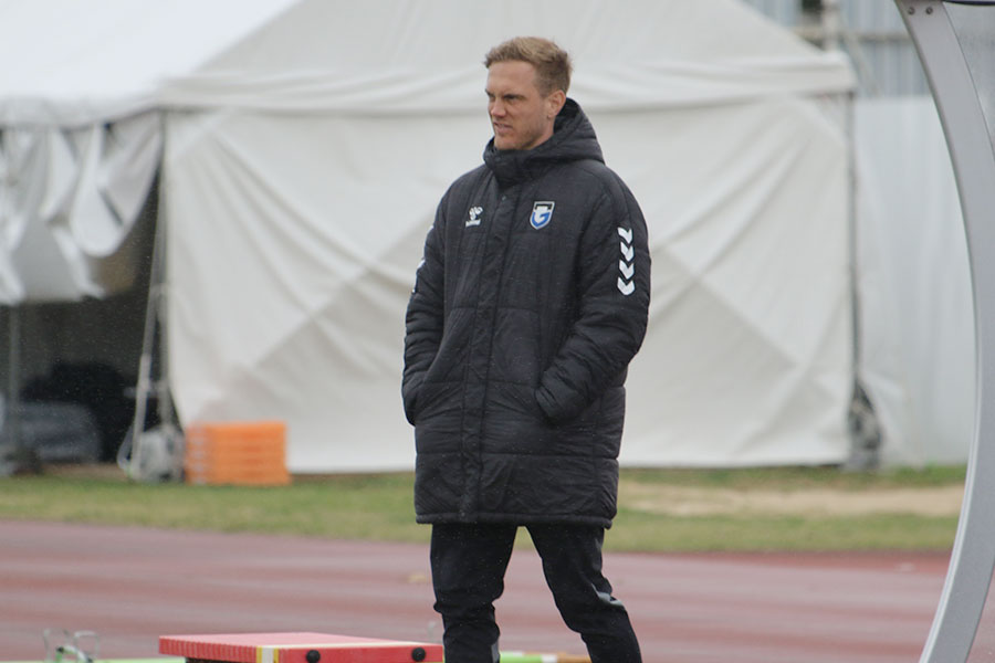 厳しいキャンプで「かなり成長」　イェンス監督が実感…実践で得た”収穫と課題”「そういう時こそ」