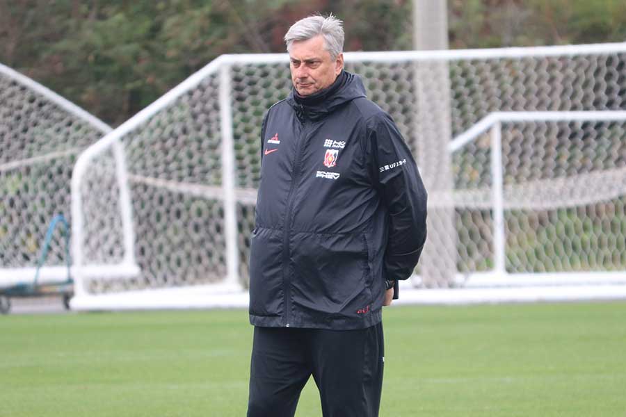 浦和レッズのマチェイ・スコルジャ監督【写真：轡田哲朗】