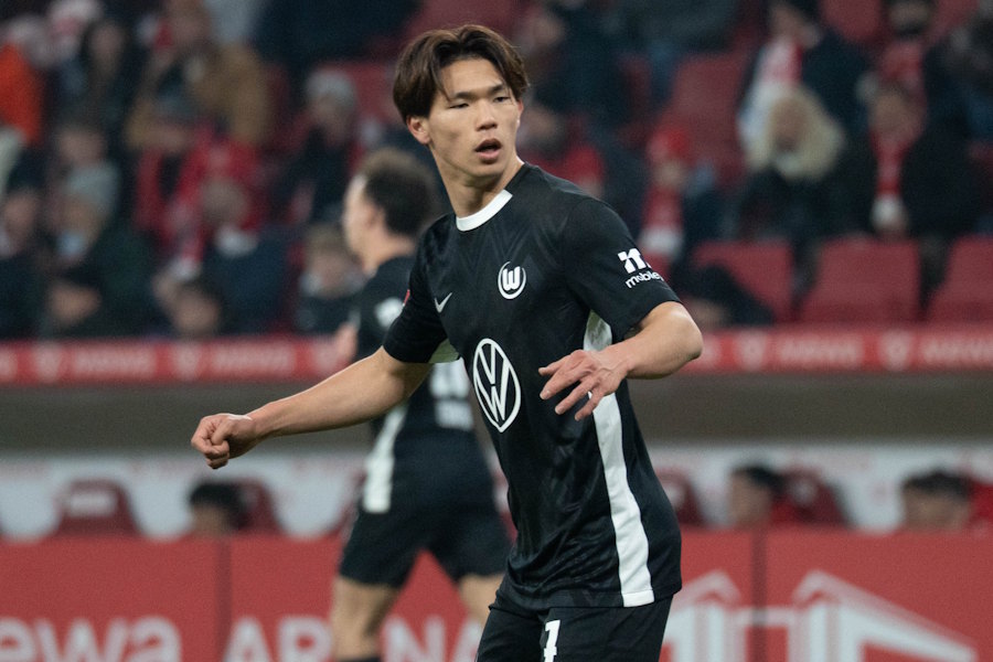 ヴォルフスブルクの塩貝健人がブンデスリーガデビュー【写真:菅原敬太】