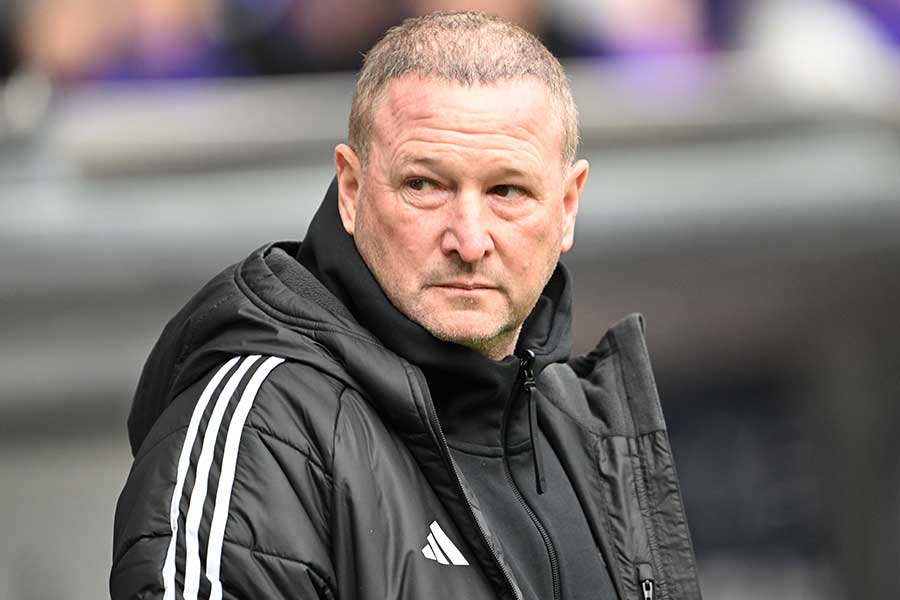 スティーブ・ホランドコーチ(写真は横浜F・マリノスの監督時代)【写真:徳原隆元】