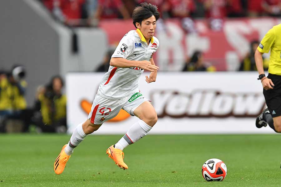 アルヘンティノス・ジュニオルスに所属する貴田遼河（写真は名古屋グランパス時代）【写真：アフロ】