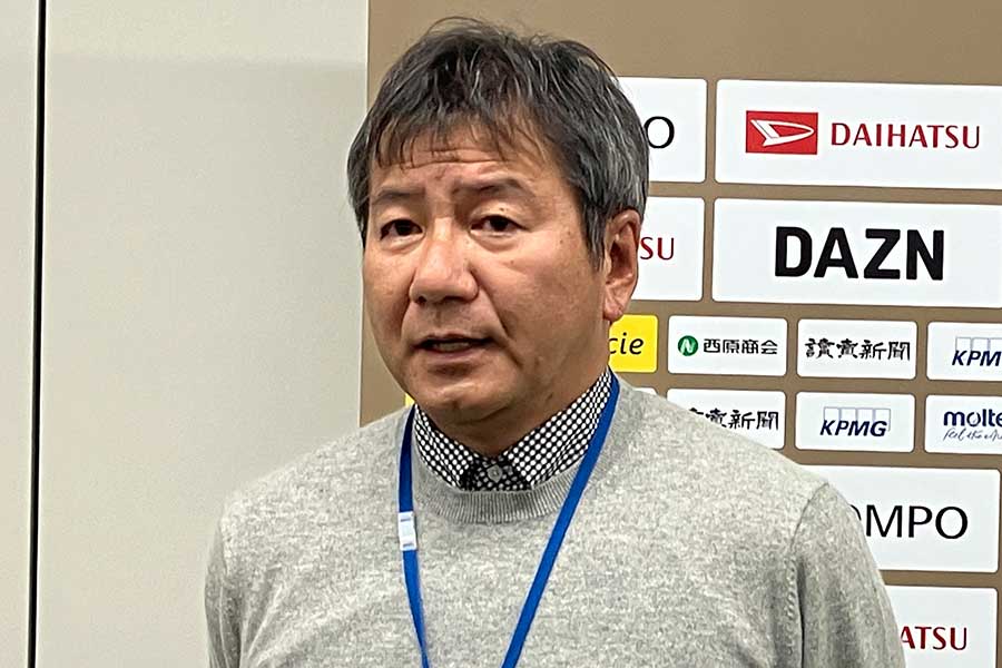 取材に応じたWEリーグの野々村芳和チェア【写真：砂坂美紀】