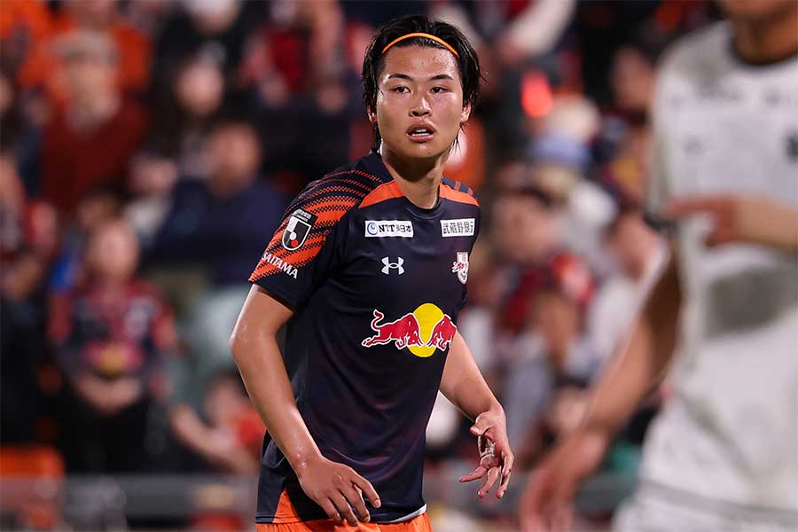 AZが市原吏音の獲得を発表【写真:加治屋友輝】