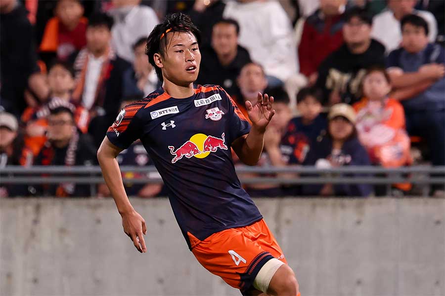 大宮の市原吏音の移籍が話題【写真：加治屋友輝】