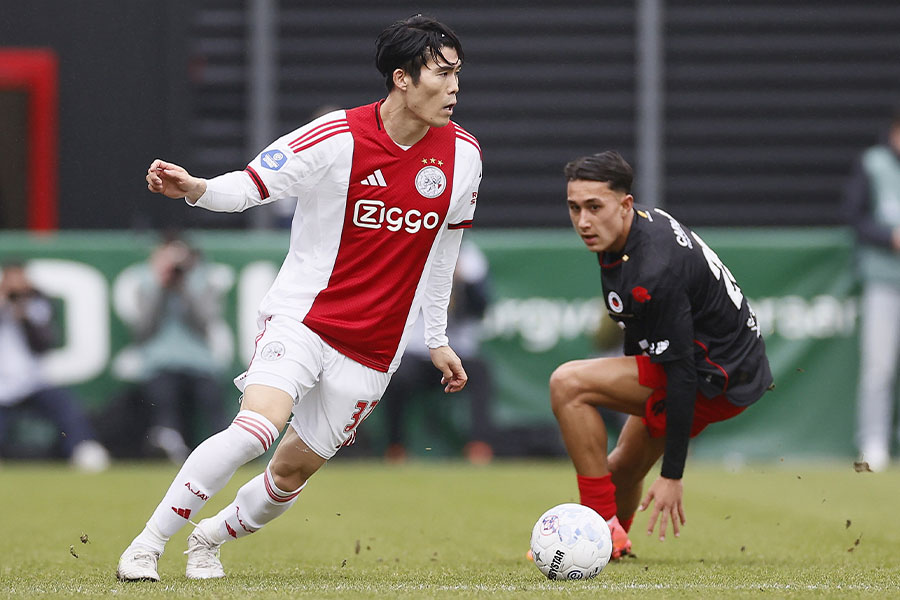 冨安健洋がアヤックスで初出場【写真：ANP Photo/アフロ】