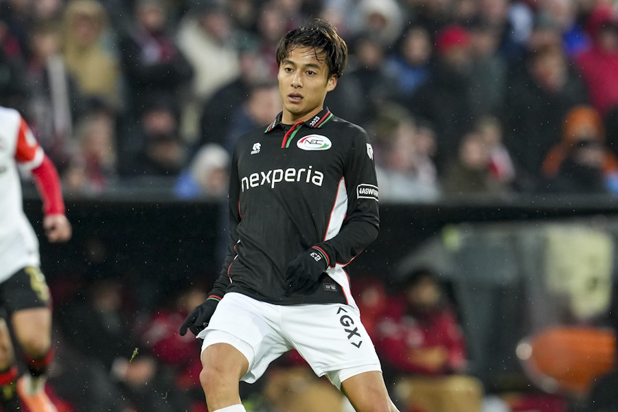 佐野航大と三戸舜介が週間ベスト11に選出【写真：アフロ & Pro Shots/アフロ】